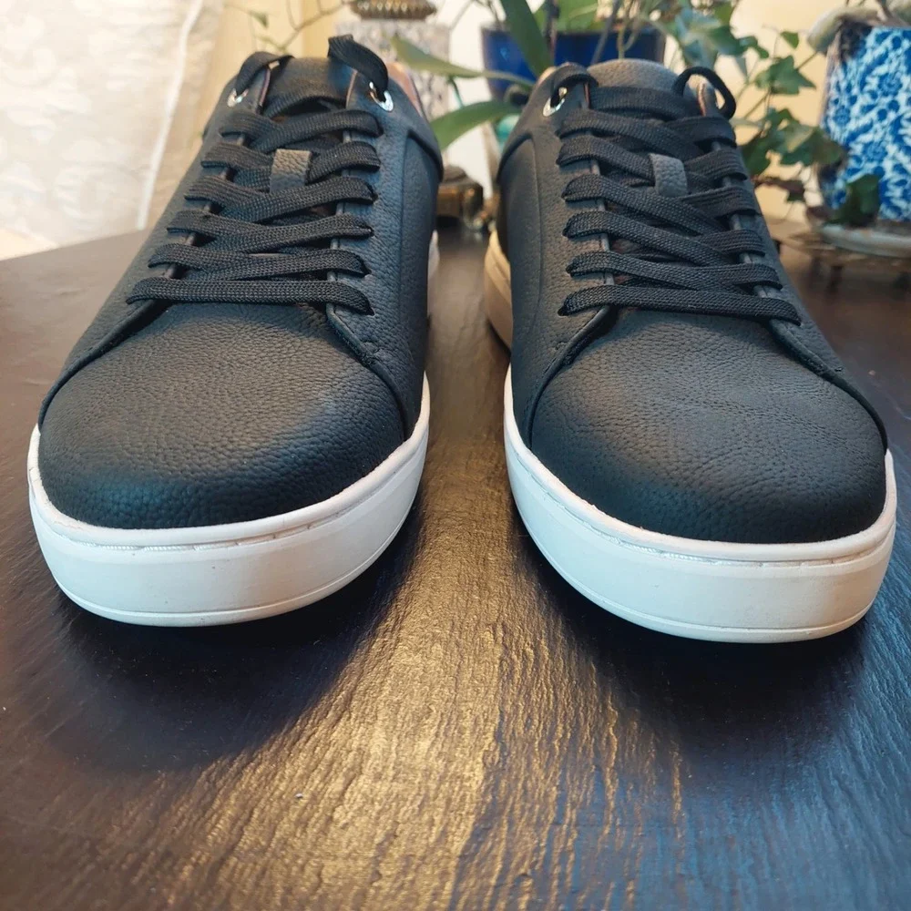 Calvin Klein Men's Wivlo Athletic Sneaker Black White & Tan Size 11.5M $109 NEW!